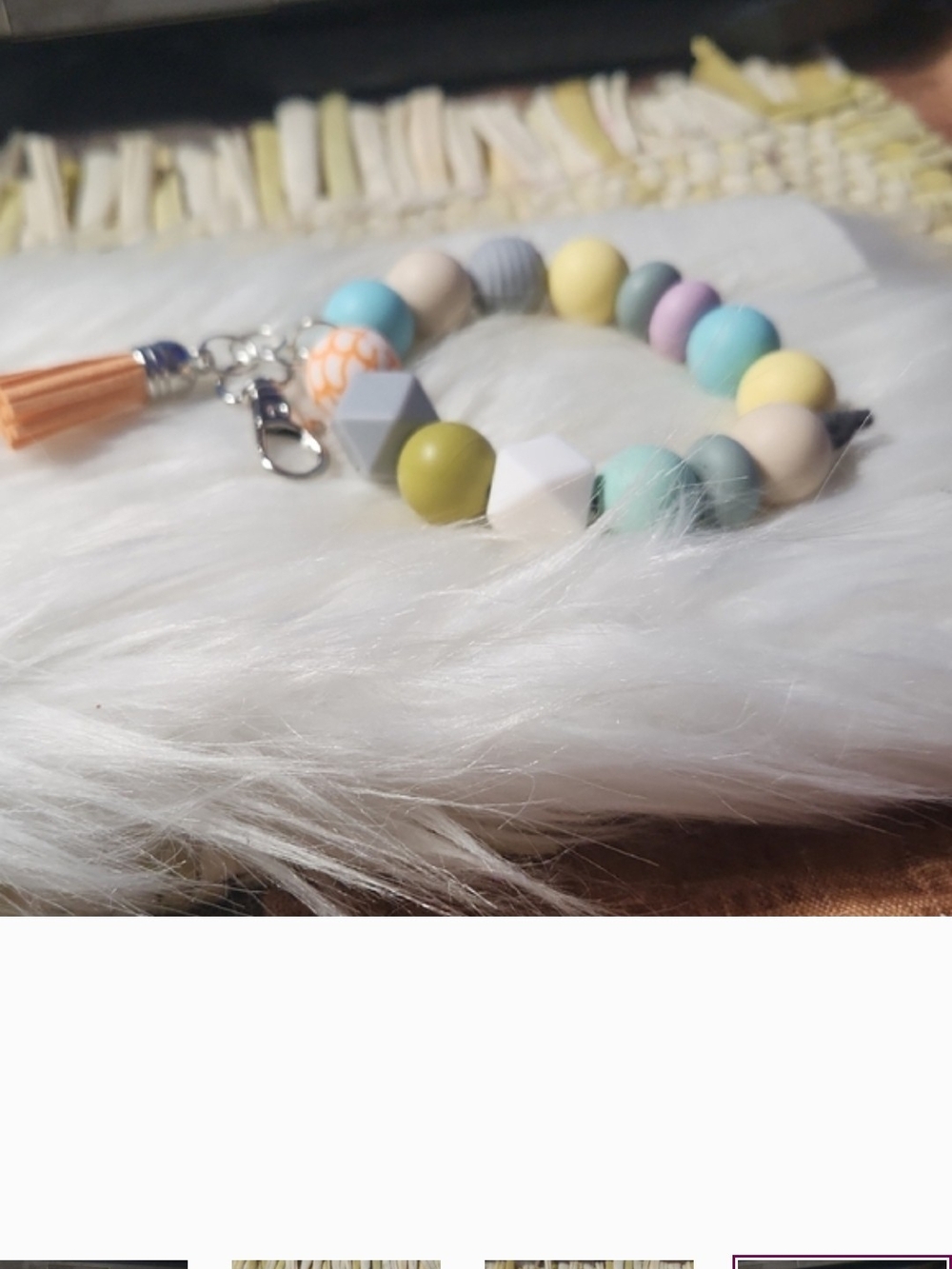 Pastel Beaded Bracelet Keychain - Multicolor